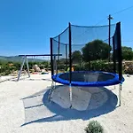 House Camellia With Fenced Pool And Playground *
